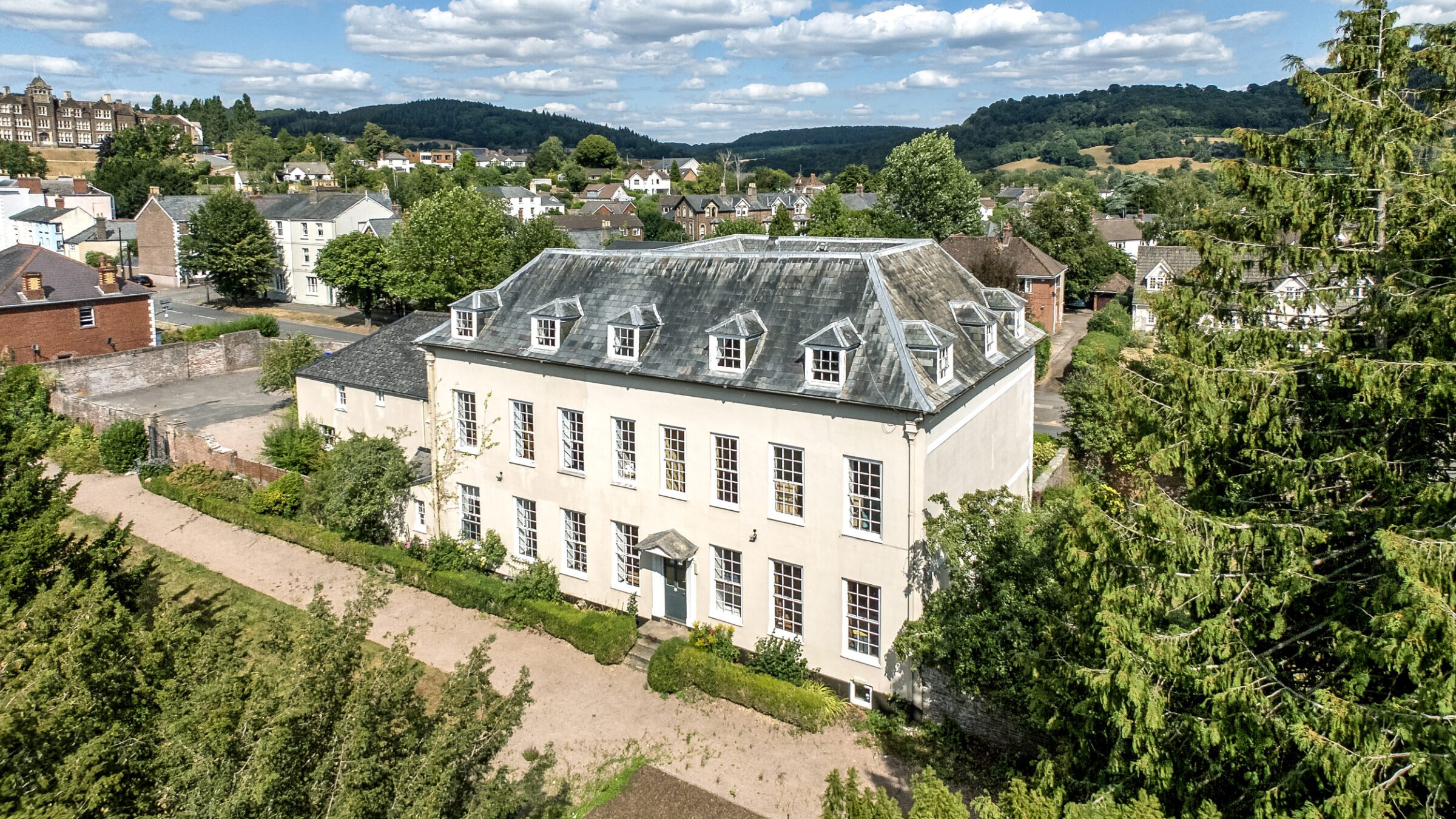 Chapel House Monmouth property